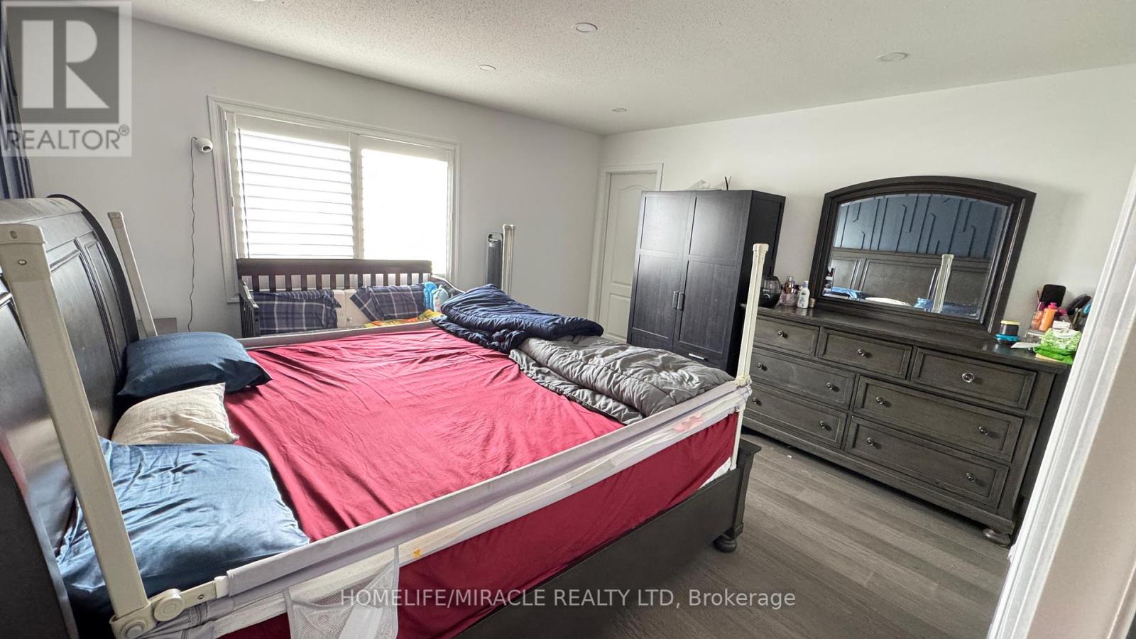 215 Remembrance Road, Brampton (Northwest Brampton), Ontario  L7A 4P1 - Photo 16 - W12205528