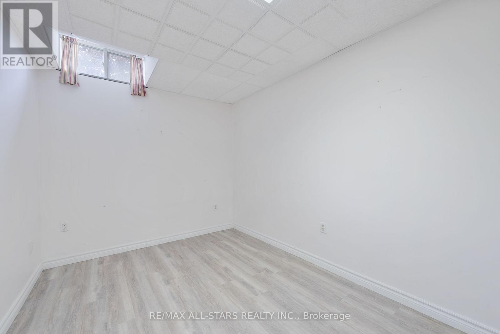 55 Mcgill Drive, Kawartha Lakes, Ontario  L0B 1K0 - Photo 37 - X12205544