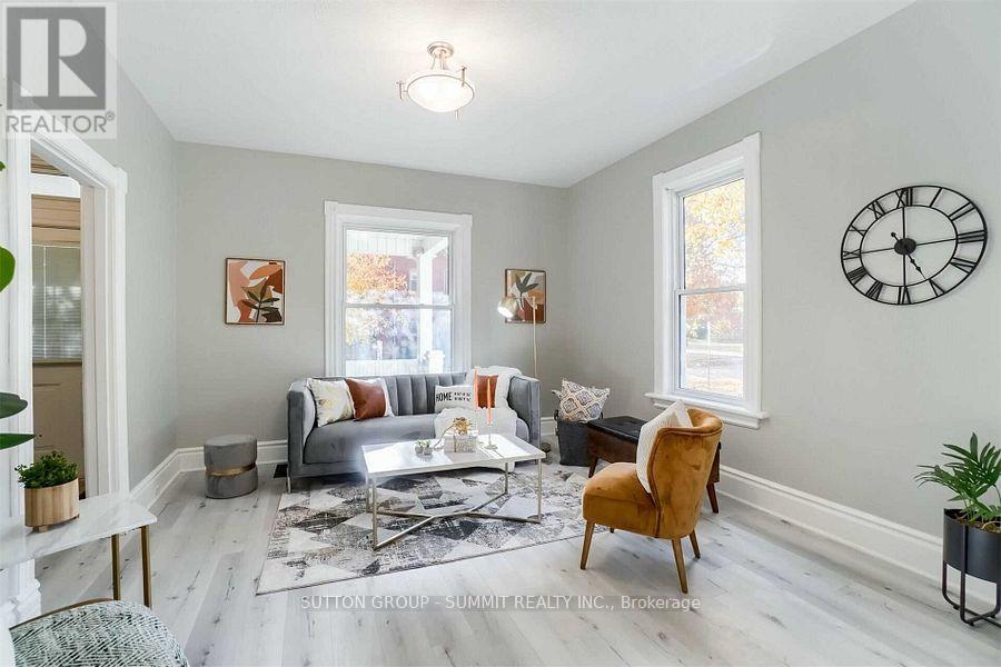 142 Waterloo Street, Cambridge, Ontario  N3H 1N4 - Photo 4 - X12205530
