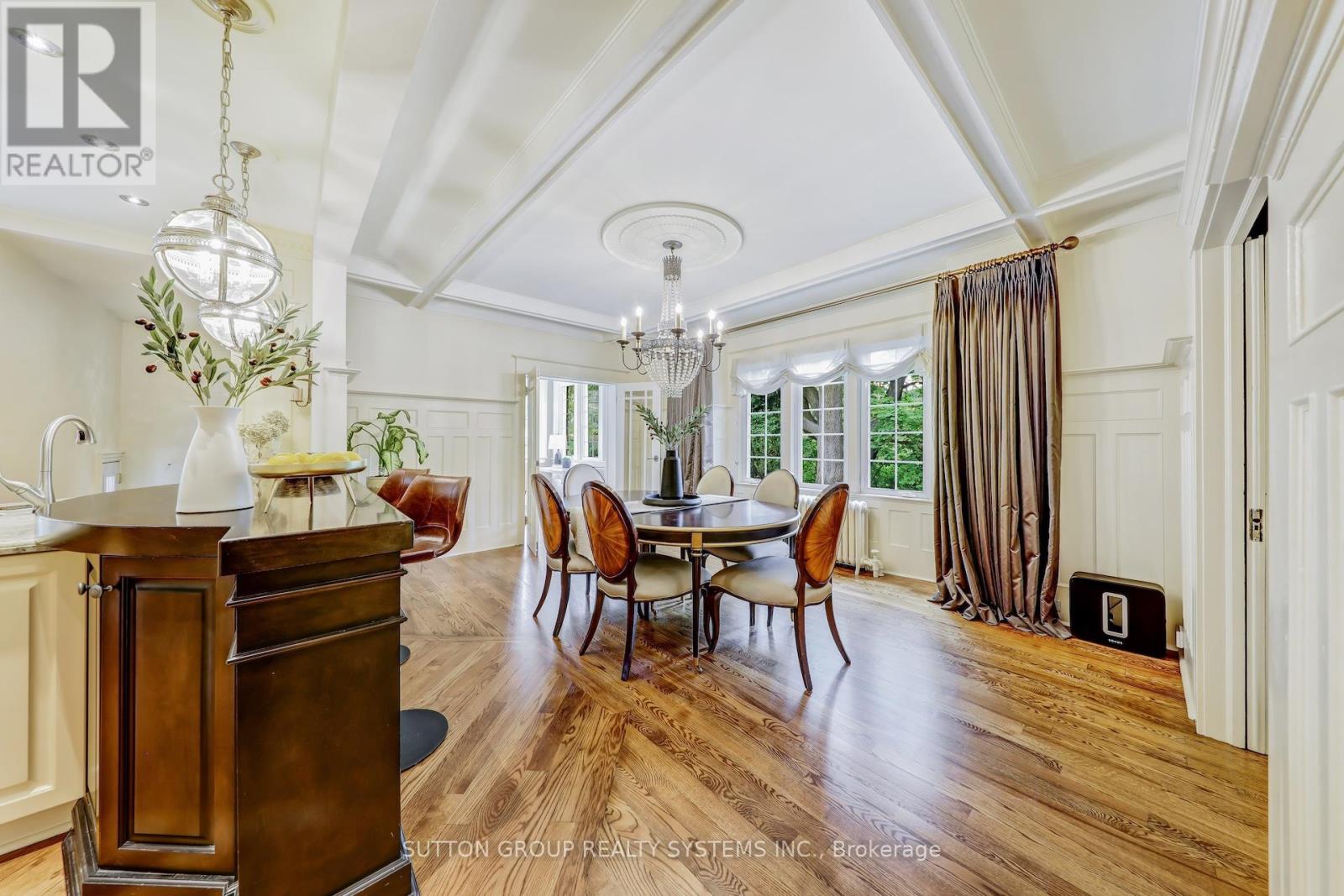 218 Glendonwynne Road, Toronto, Ontario  M6P 3G3 - Photo 13 - W12172317