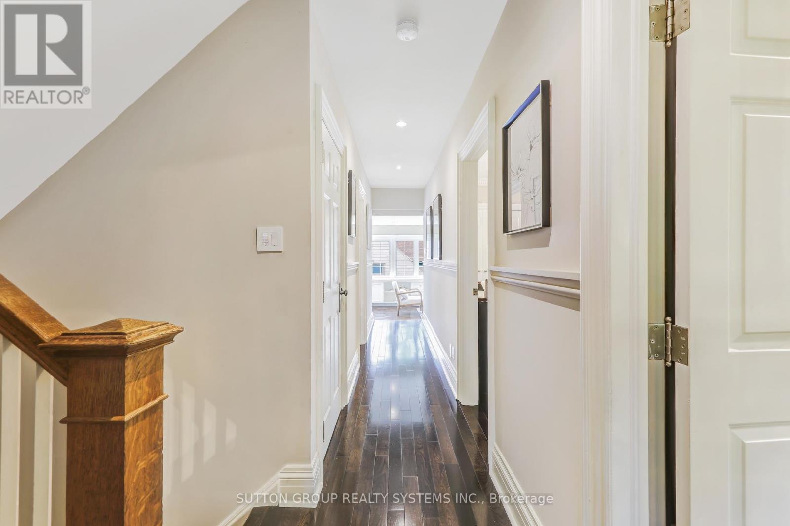 218 Glendonwynne Road, Toronto, Ontario  M6P 3G3 - Photo 27 - W12172317