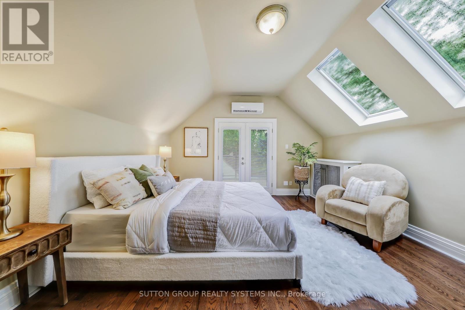 218 Glendonwynne Road, Toronto, Ontario  M6P 3G3 - Photo 34 - W12172317