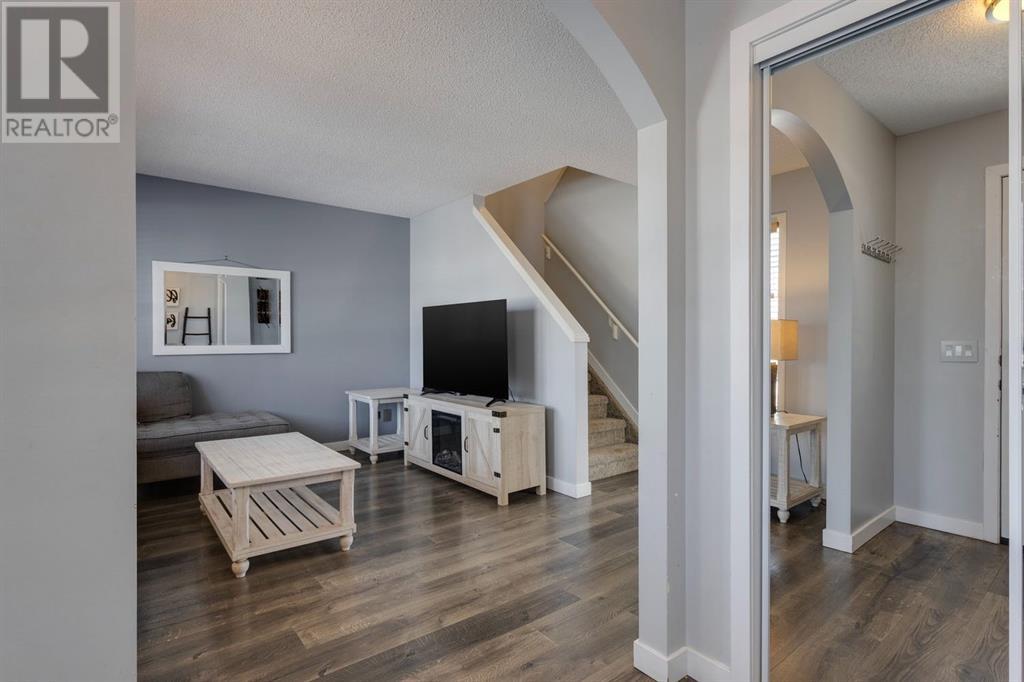 Property at 86 Taravista Gardens NE image 4