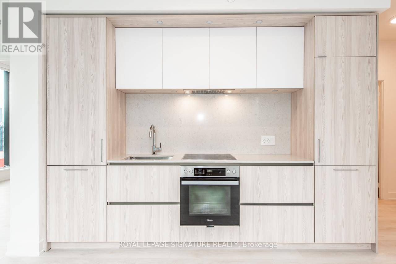 2406 - 15 Mercer Street Ne, Toronto (Waterfront Communities), Ontario  M5V 1H2 - Photo 13 - C12205551
