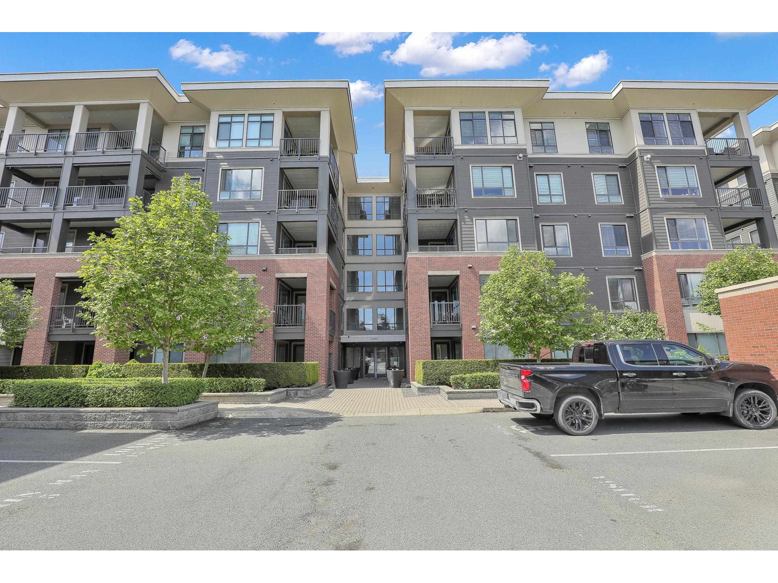 301 33540 MAYFAIR AVENUE, Abbotsford, British Columbia