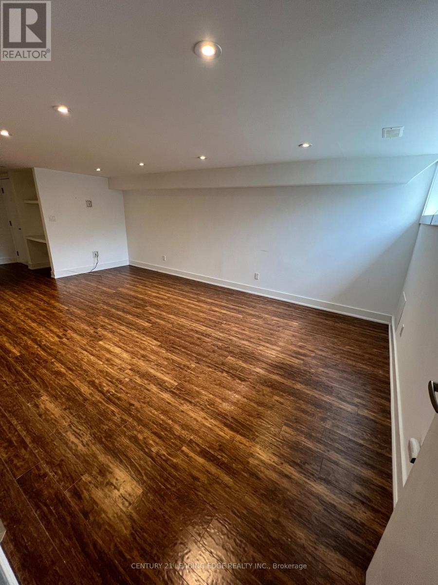 13 Richardson Drive, Aurora, Ontario  L4G 1Y9 - Photo 25 - N12203573