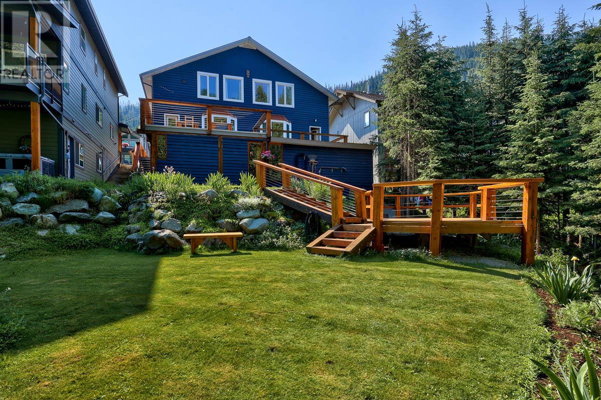 1332 BURFIELD Drive, Sun Peaks, British Columbia