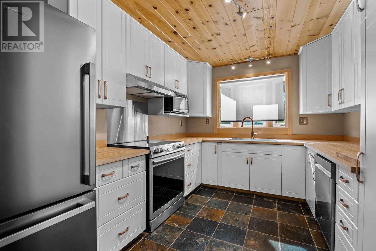 1332 Burfield Drive, Sun Peaks, British Columbia  V0E 5N0 - Photo 6 - 10351121