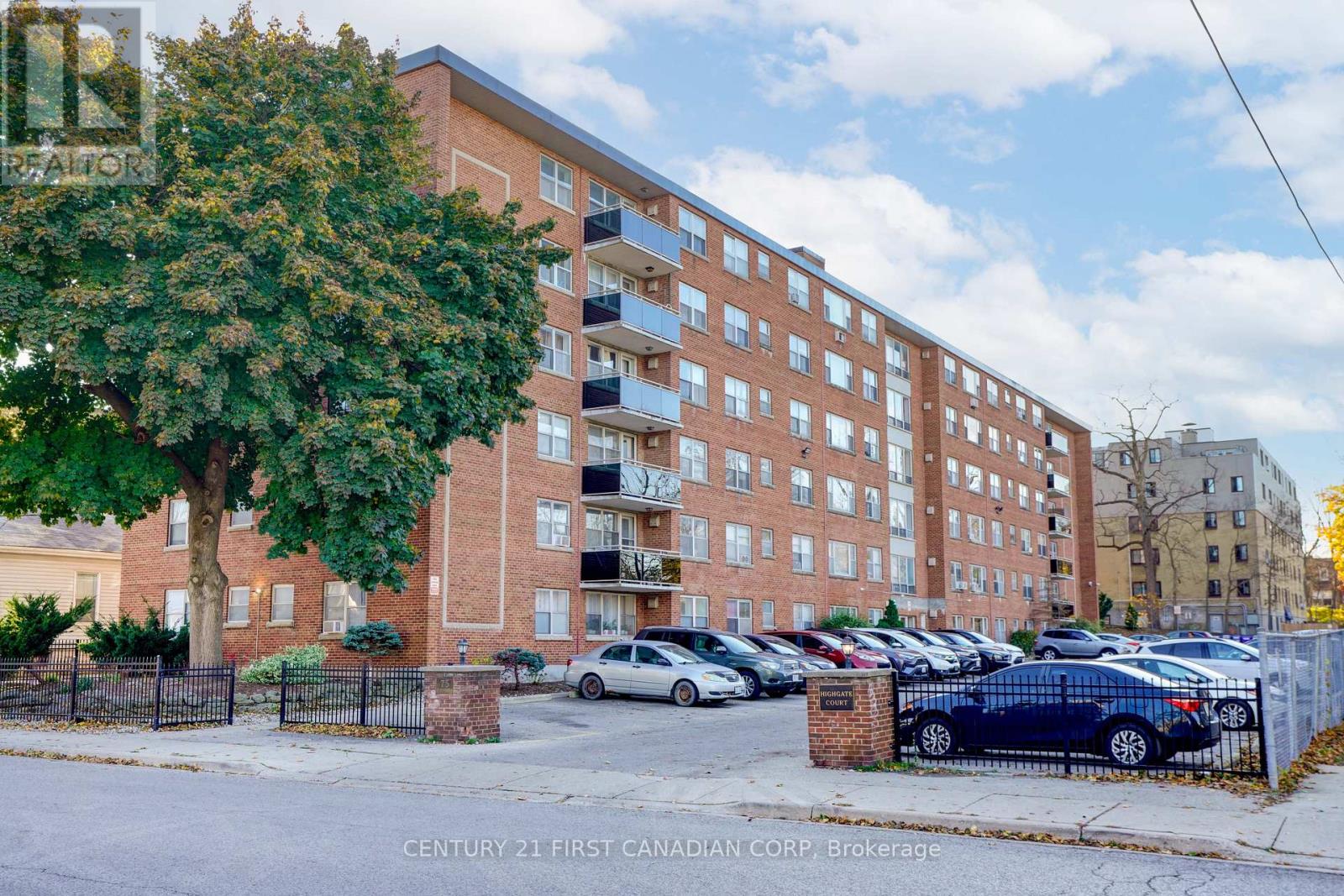 647 - 75 HIGH STREET, London South, Ontario