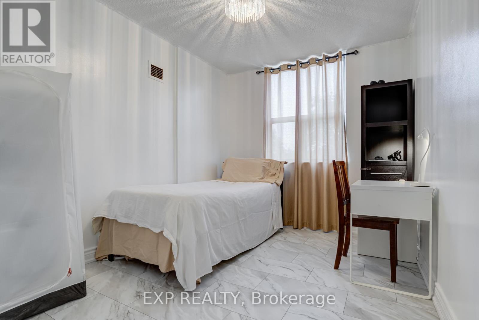 302 - 205 Hilda Avenue, Toronto, Ontario  M2M 4B1 - Photo 21 - C12203793