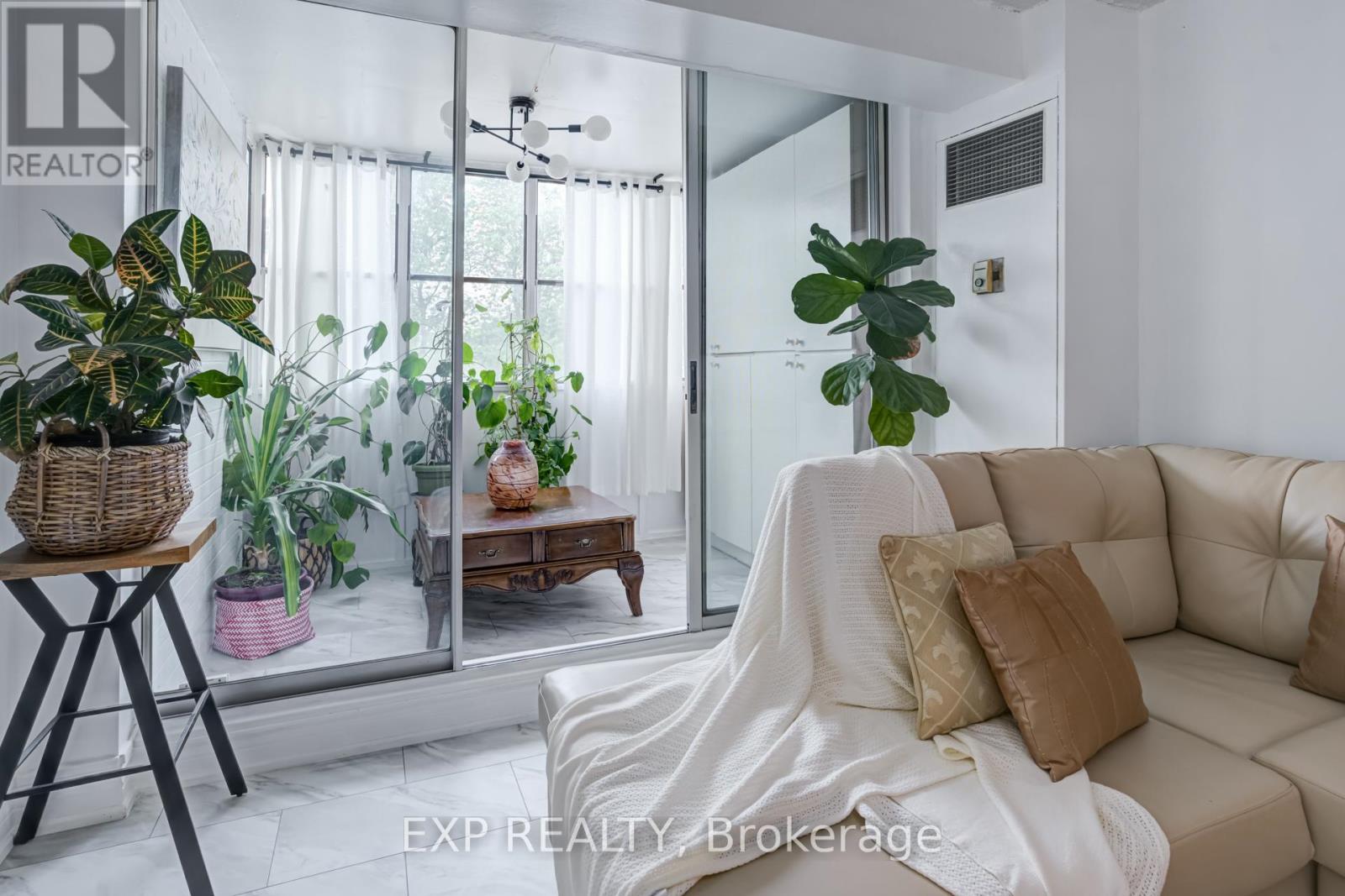 302 - 205 Hilda Avenue, Toronto, Ontario  M2M 4B1 - Photo 18 - C12203793