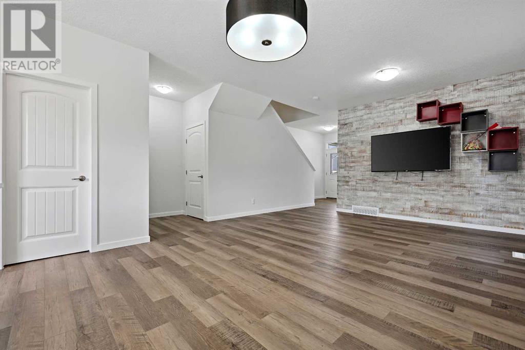 50 Legacy Glen Way Se, Calgary, Alberta  T2X 4E4 - Photo 5 - A2229095