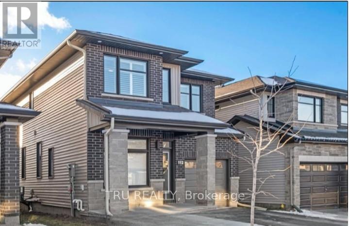 112 Minikan Street, Ottawa, Ontario  K1X 0E6 - Photo 1 - X12205579