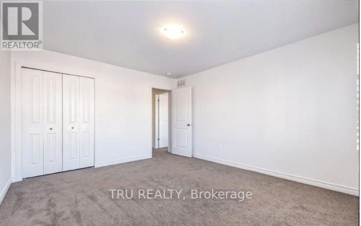 112 Minikan Street, Ottawa, Ontario  K1X 0E6 - Photo 19 - X12205579