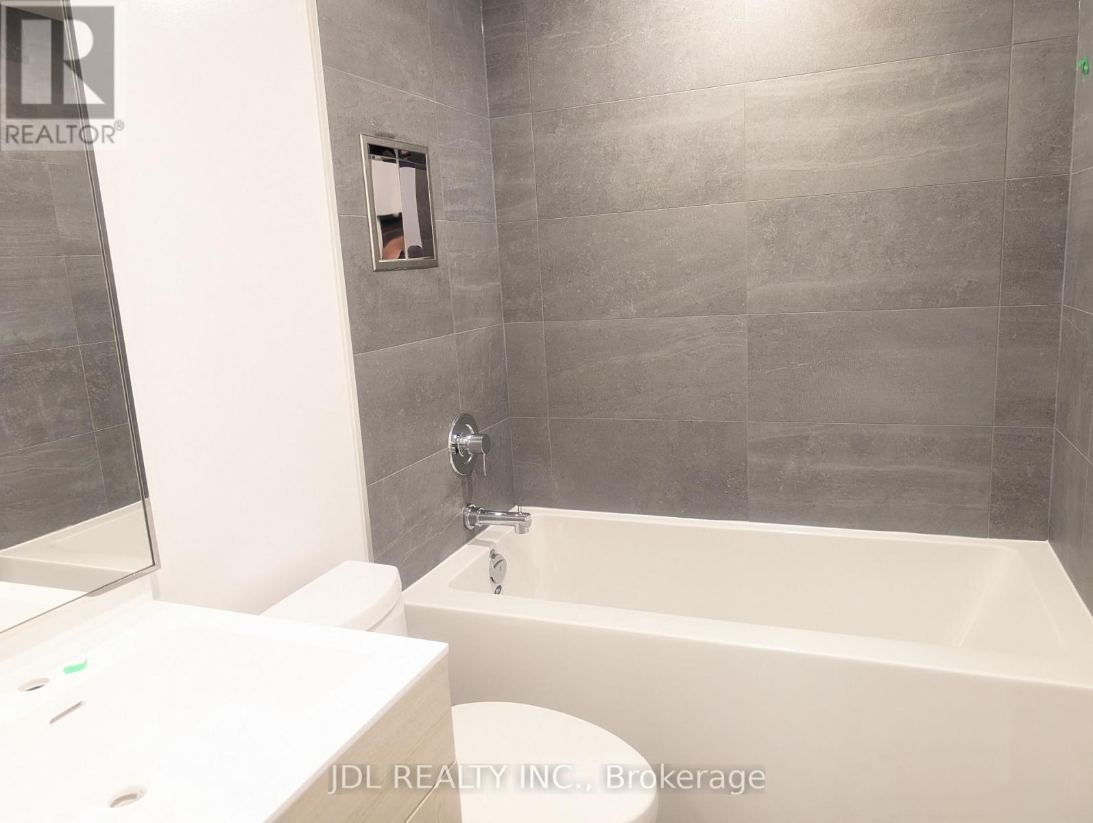 Th 115 - 28 Eastern Avenue, Toronto, Ontario  M5A 0Y2 - Photo 15 - C12205572