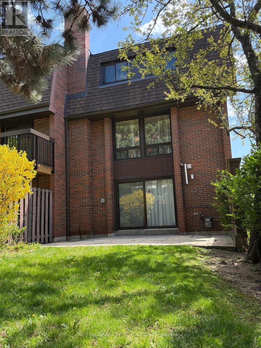 57 Gypsy Roseway, Toronto, Ontario  M2N 5Z1 - Photo 16 - C12122238