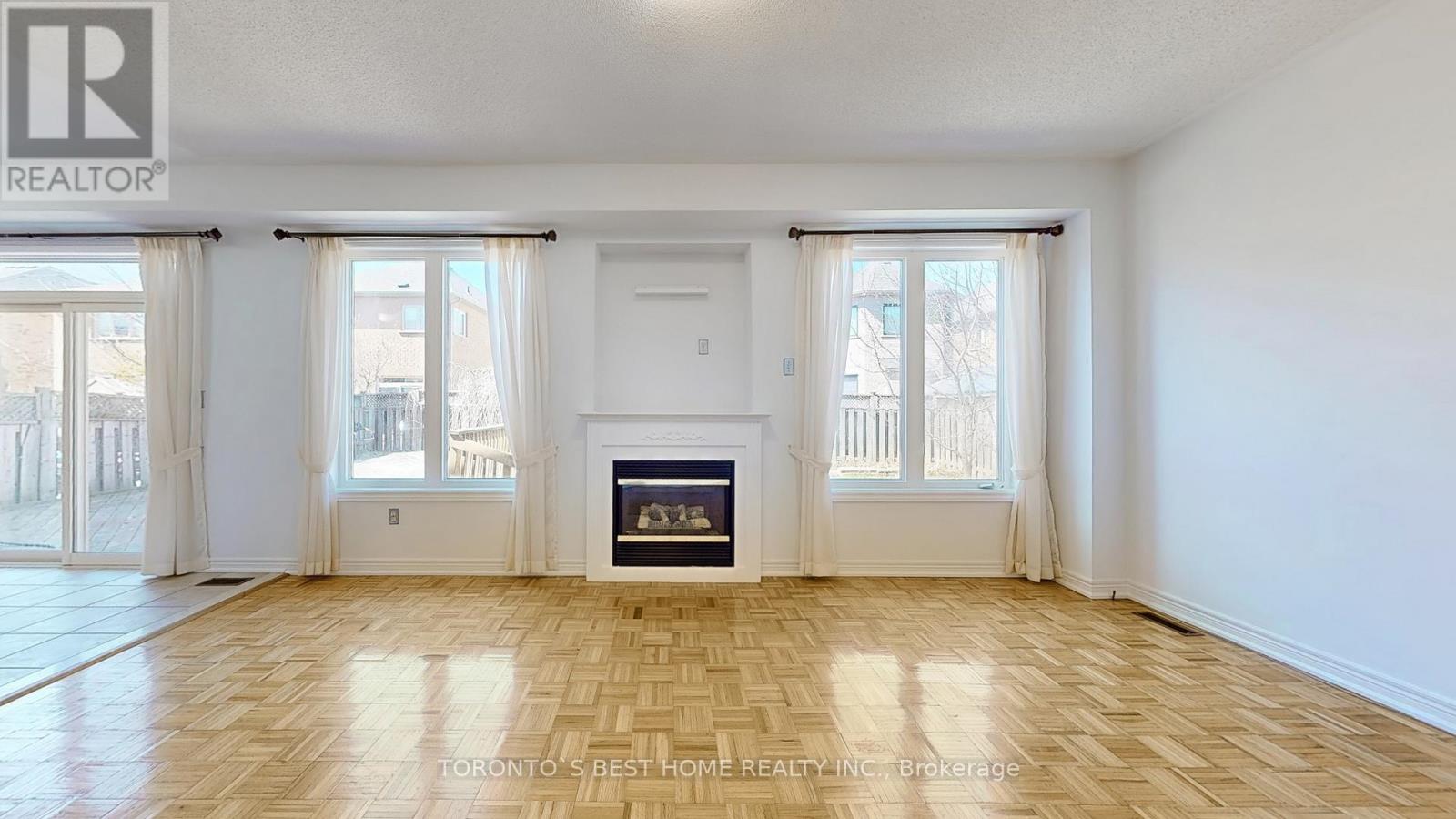 10 Waldron Crescent, Richmond Hill, Ontario  L4E 4A3 - Photo 12 - N12205564