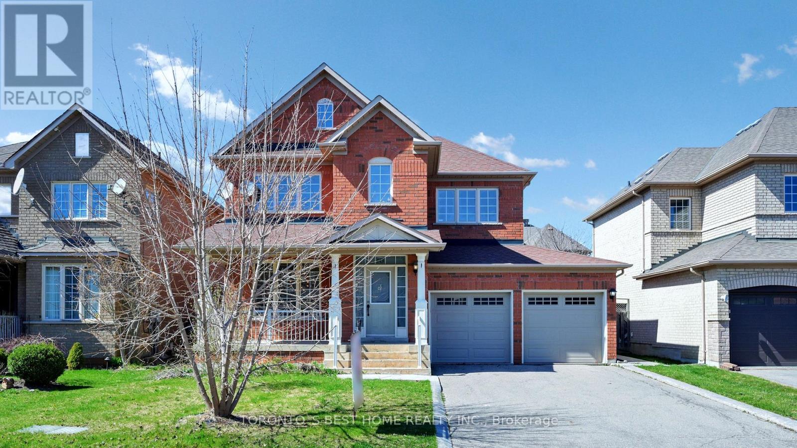 10 Waldron Crescent, Richmond Hill, Ontario  L4E 4A3 - Photo 2 - N12205564