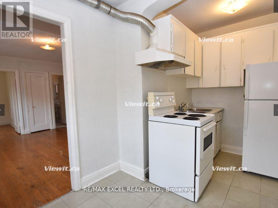 19 - 1a Elm Grove Avenue, Toronto, Ontario  M6K 2H9 - Photo 10 - W12205556