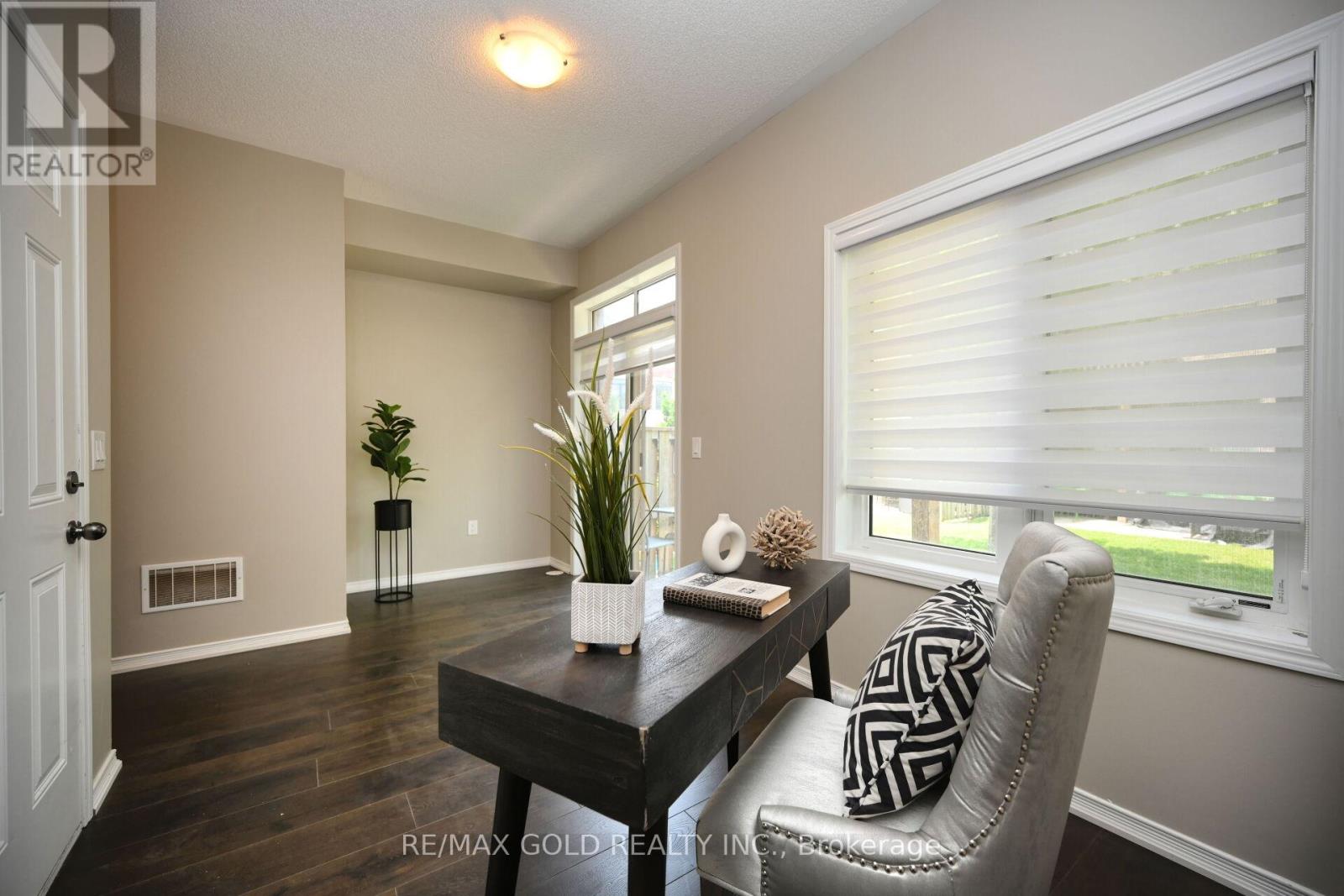 436 Ladycroft Terrace, Mississauga, Ontario  L5A 0A7 - Photo 10 - W12205558
