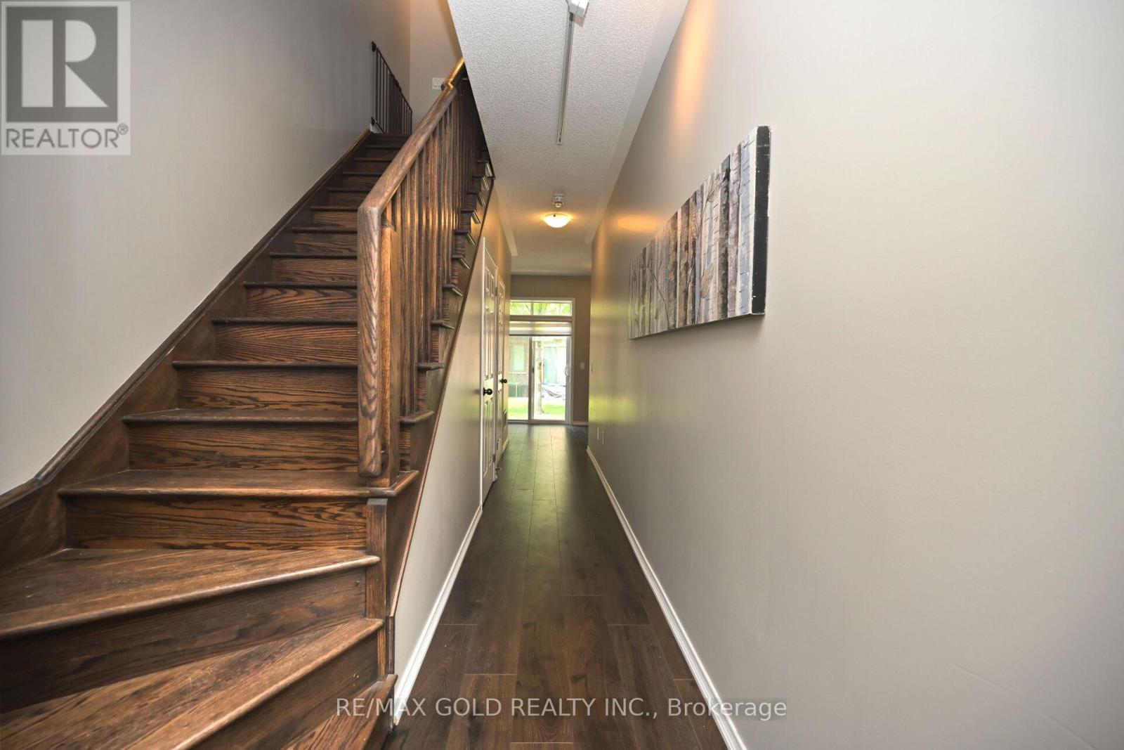 436 Ladycroft Terrace, Mississauga, Ontario  L5A 0A7 - Photo 6 - W12205558