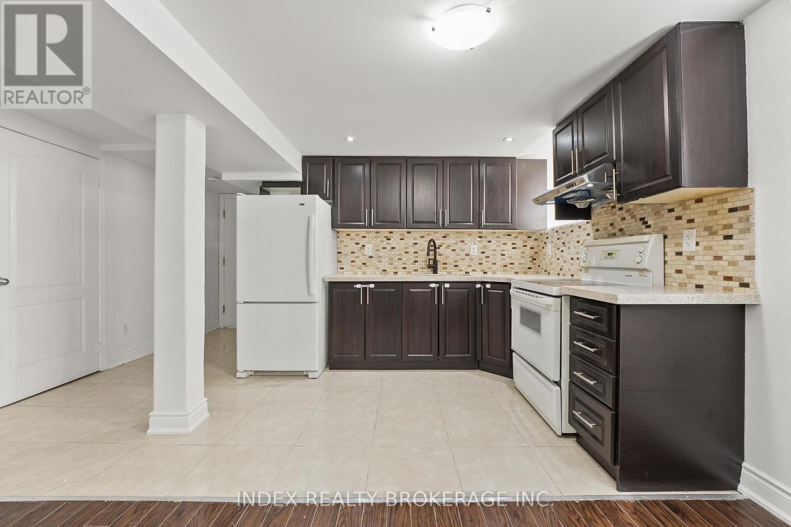 141 Sunny Meadow Boulevard, Brampton, Ontario  L6R 2H8 - Photo 37 - W12205567