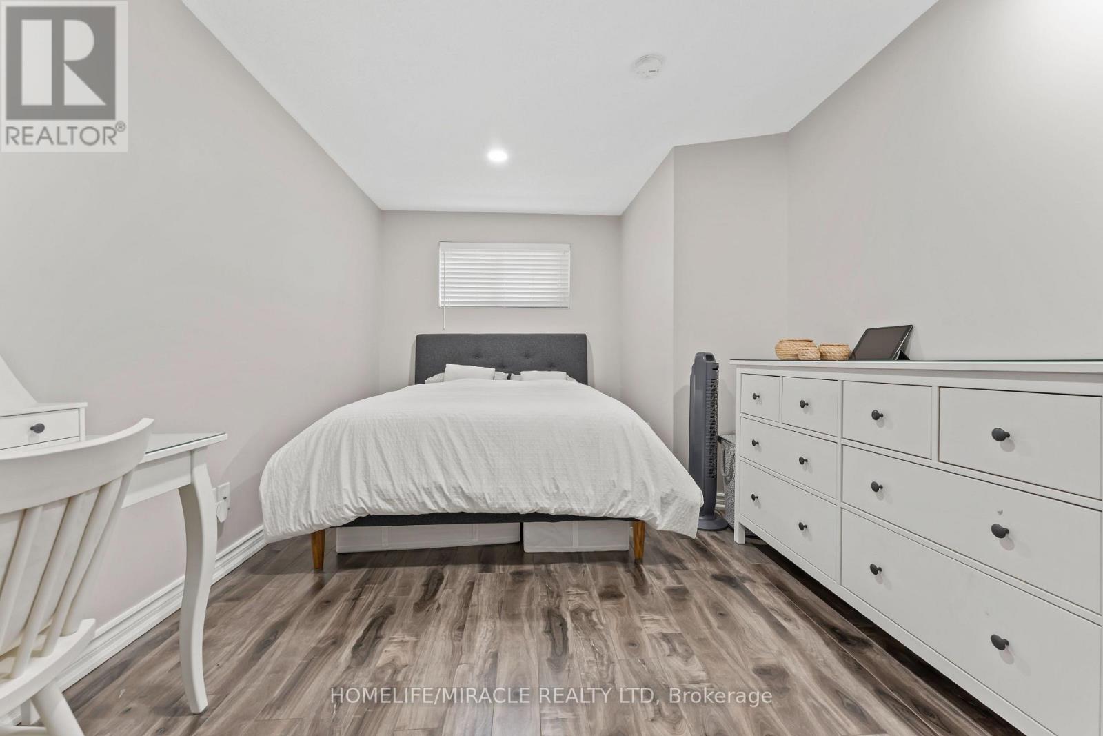 39 Sherry Lane Drive, Hamilton, Ontario  L8K 5R1 - Photo 18 - X12205350