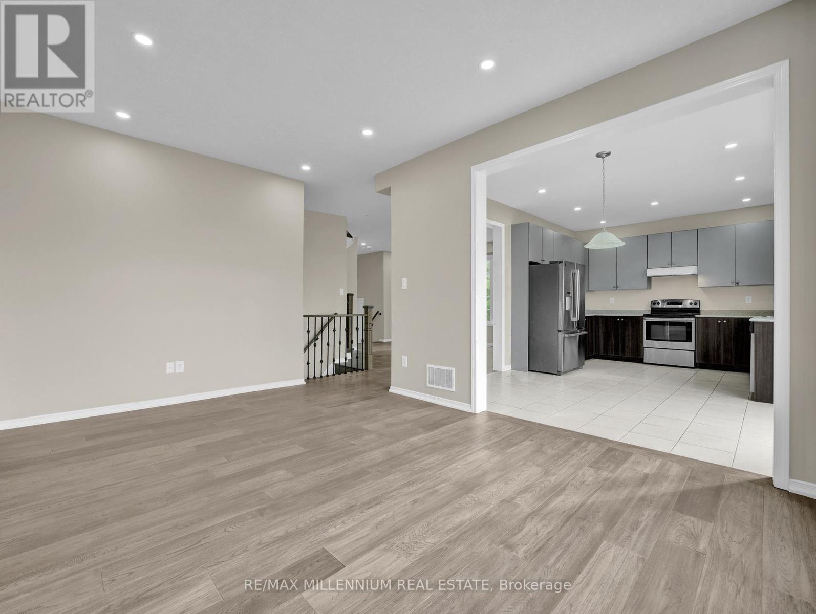42 Pollard Street, Brantford, Ontario  N3T 5L5 - Photo 10 - X12205559