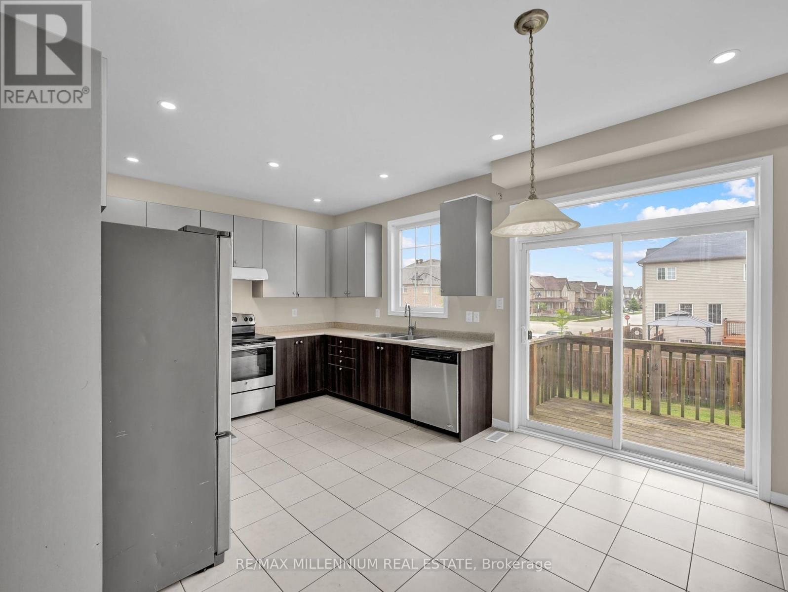 42 Pollard Street, Brantford, Ontario  N3T 5L5 - Photo 12 - X12205559