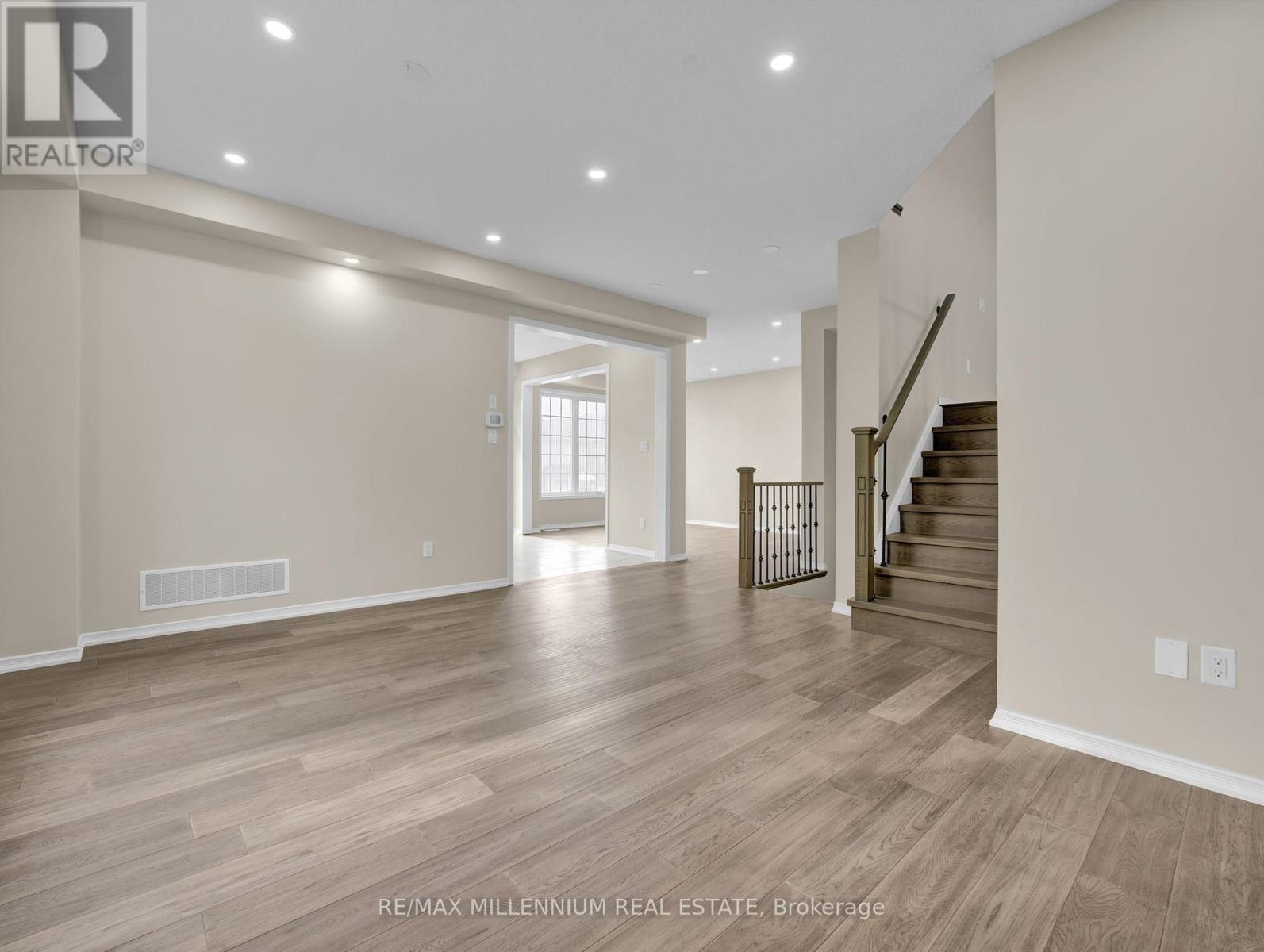 42 Pollard Street, Brantford, Ontario  N3T 5L5 - Photo 7 - X12205559