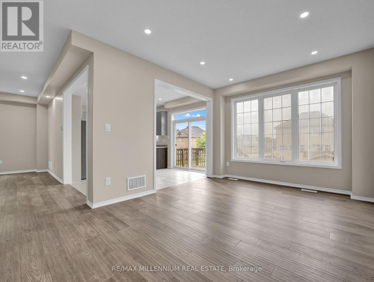 42 Pollard Street, Brantford, Ontario  N3T 5L5 - Photo 9 - X12205559