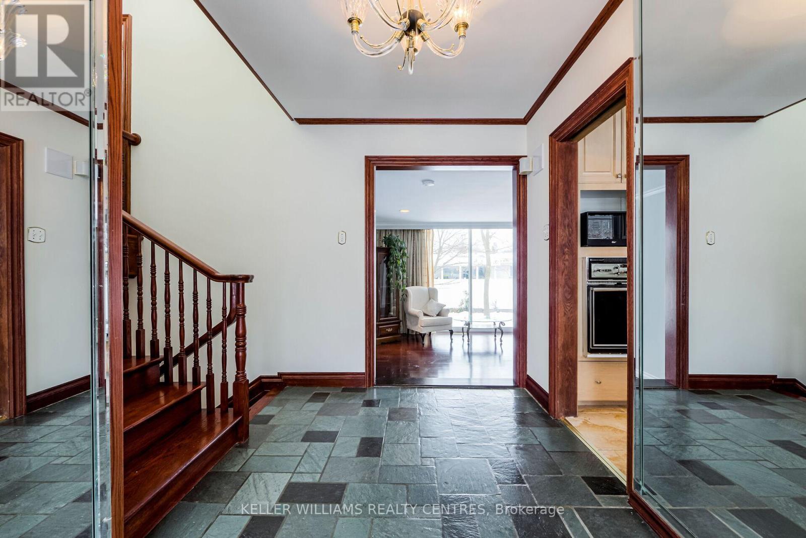 9 Wood Dale Drive, St. Catharines, Ontario  L2T 1Y9 - Photo 7 - X12205570
