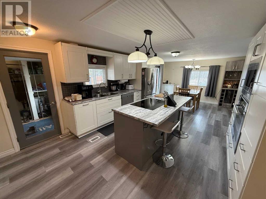 253, 133 Jarvis Street, Hinton, Alberta  T7V 1R6 - Photo 3 - A2215230