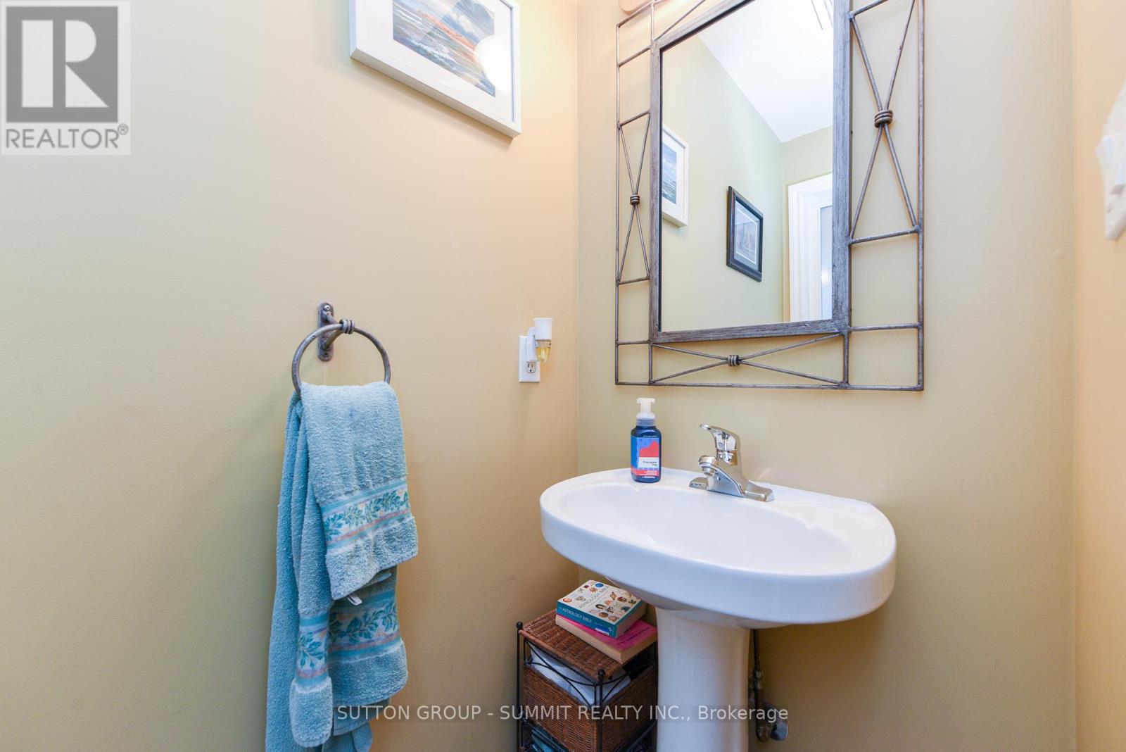 7 Blue Lake Avenue, Brampton, Ontario  L6X 4W1 - Photo 9 - W12182313