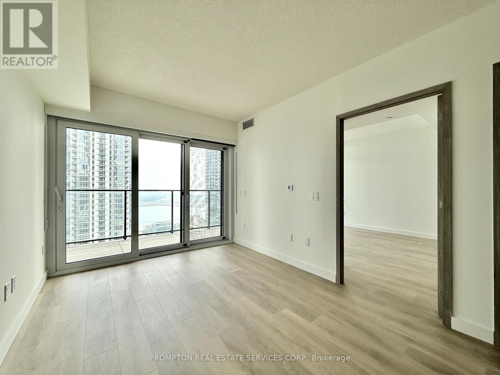 2910 - 3 Concord Cityplace Way, Toronto, Ontario  M5V 0X4 - Photo 13 - C12205034