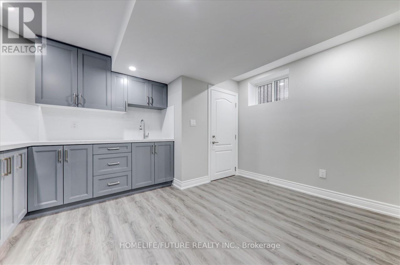 Bsmt - 77 Mac Campbell Way, Bradford West Gwillimbury, Ontario  L3Z 4M7 - Photo 10 - N12205587