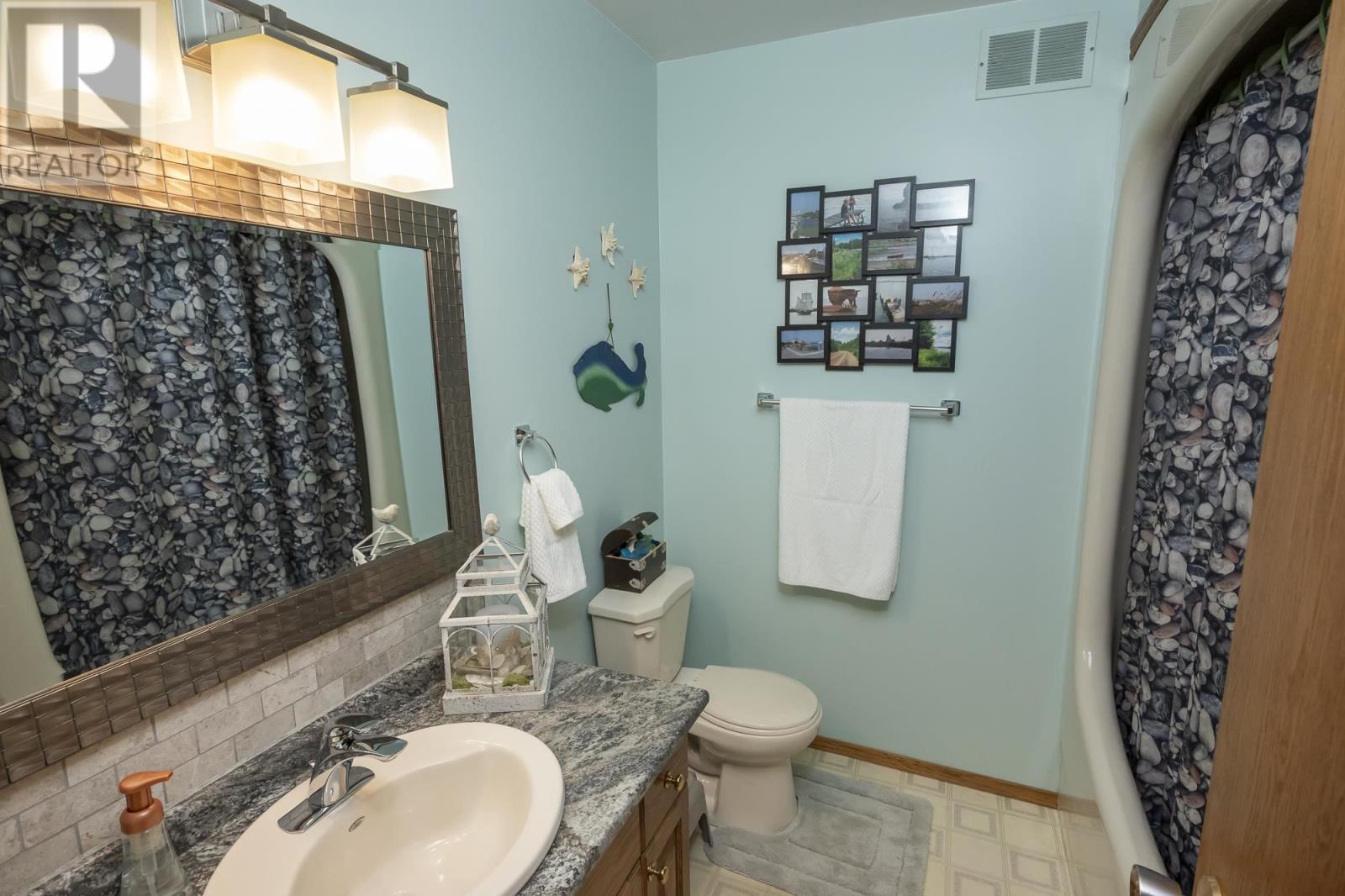 3476 Dawson Rd, Thunder Bay, Ontario  P7G 2G7 - Photo 35 - TB251412