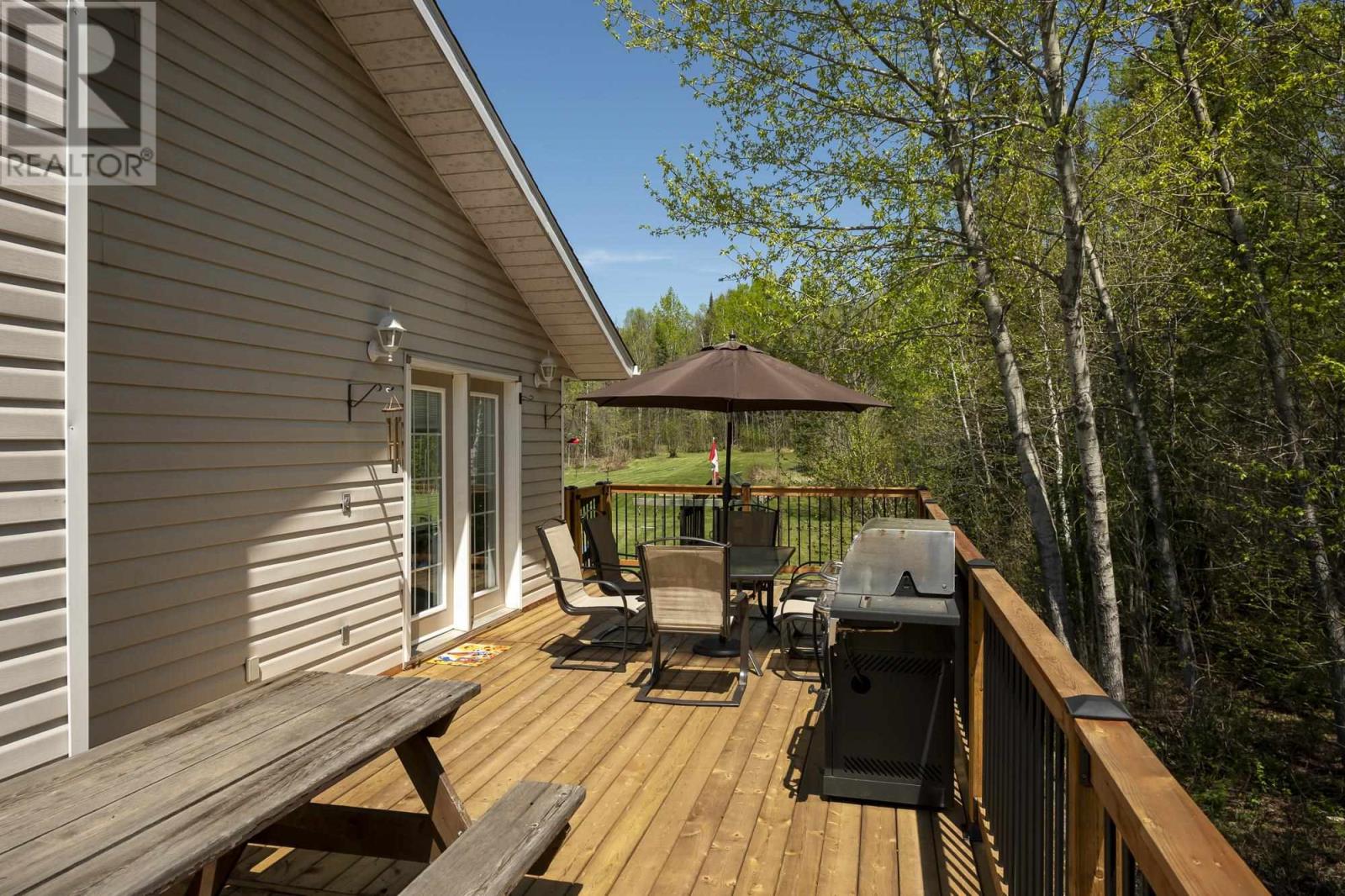 3476 Dawson Rd, Thunder Bay, Ontario  P7G 2G7 - Photo 9 - TB251412