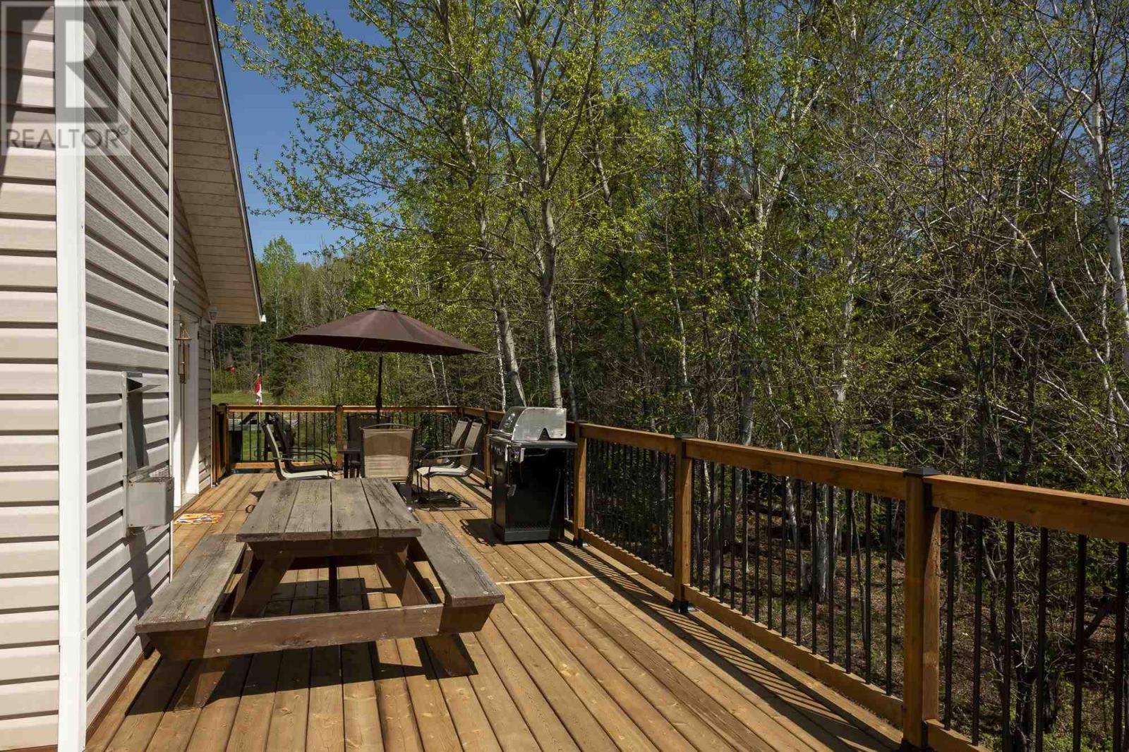 3476 Dawson Rd, Thunder Bay, Ontario  P7G 2G7 - Photo 8 - TB251412