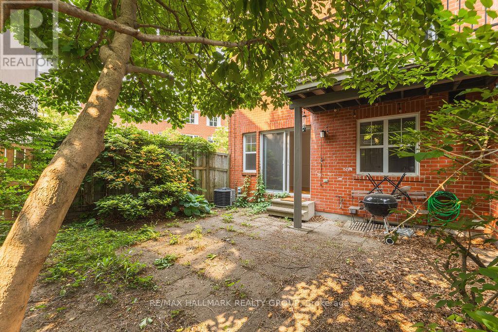 257 Mart Circle, Ottawa, Ontario  K1K 4S6 - Photo 32 - X12205611