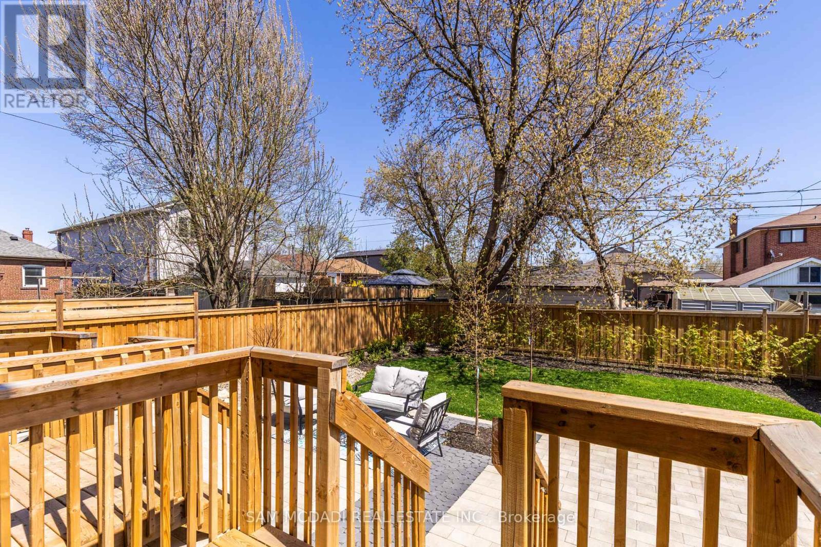 177 Aldercrest Road, Toronto (Alderwood), Ontario  M8W 4J2 - Photo 15 - W12117011