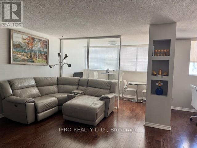 802 - 3700 Kaneff Crescent, Mississauga, Ontario  L5A 4B8 - Photo 11 - W12205441