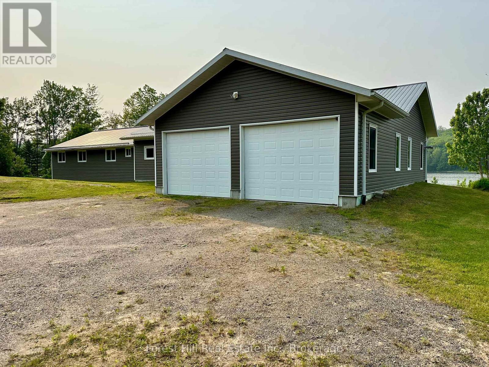 315 Little Long Lake Road, Parry Sound Remote Area, Ontario  P0H 1S0 - Photo 5 - X12205612