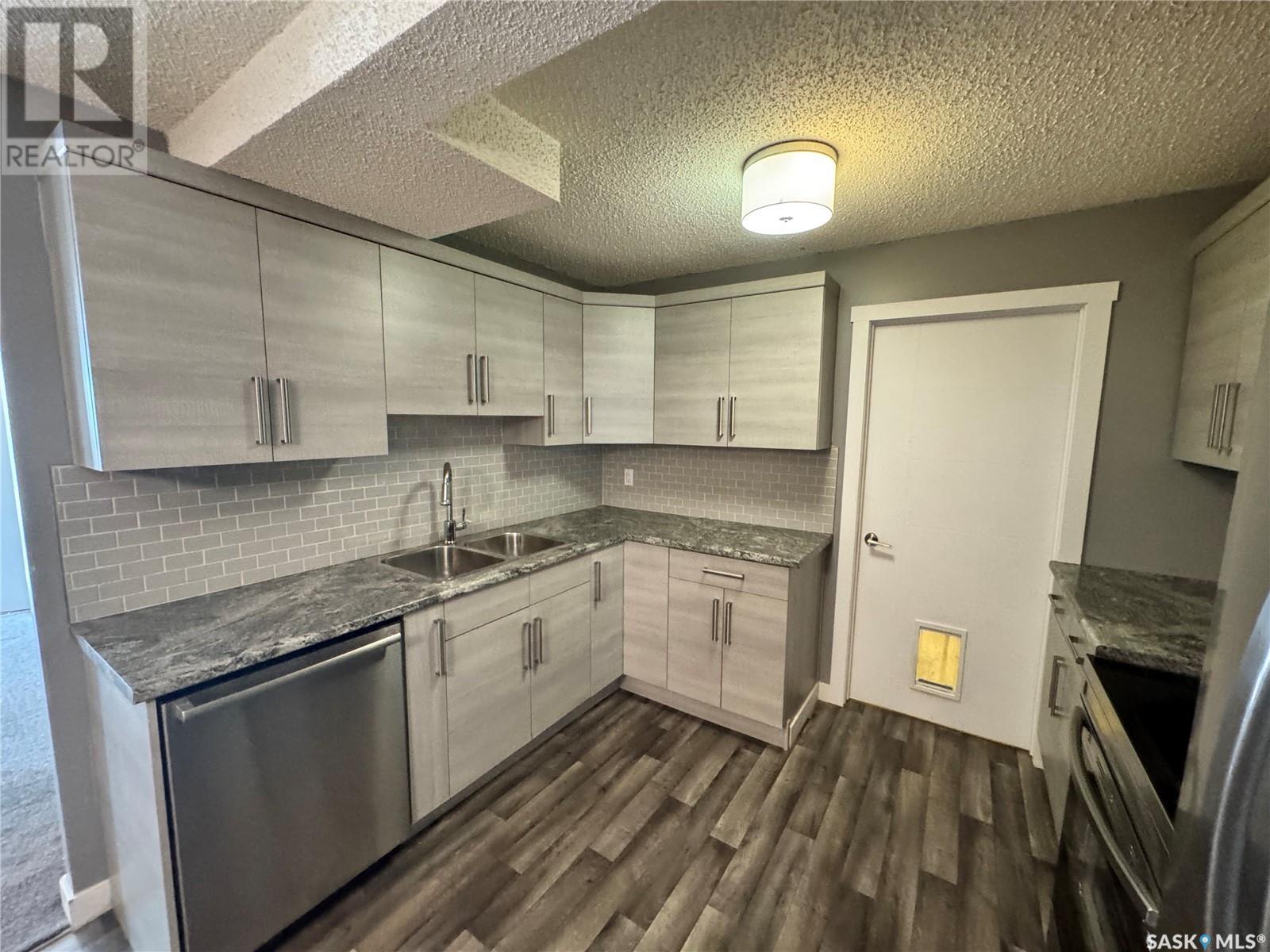 7247 Dalgliesh Drive, Regina, Saskatchewan  S4X 2B8 - Photo 10 - SK005872