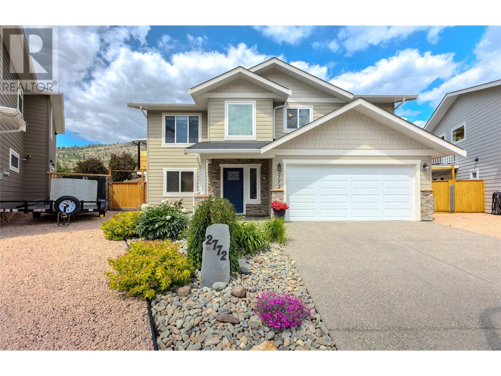 Property at 2772 BEACHMOUNT Crescent image 2