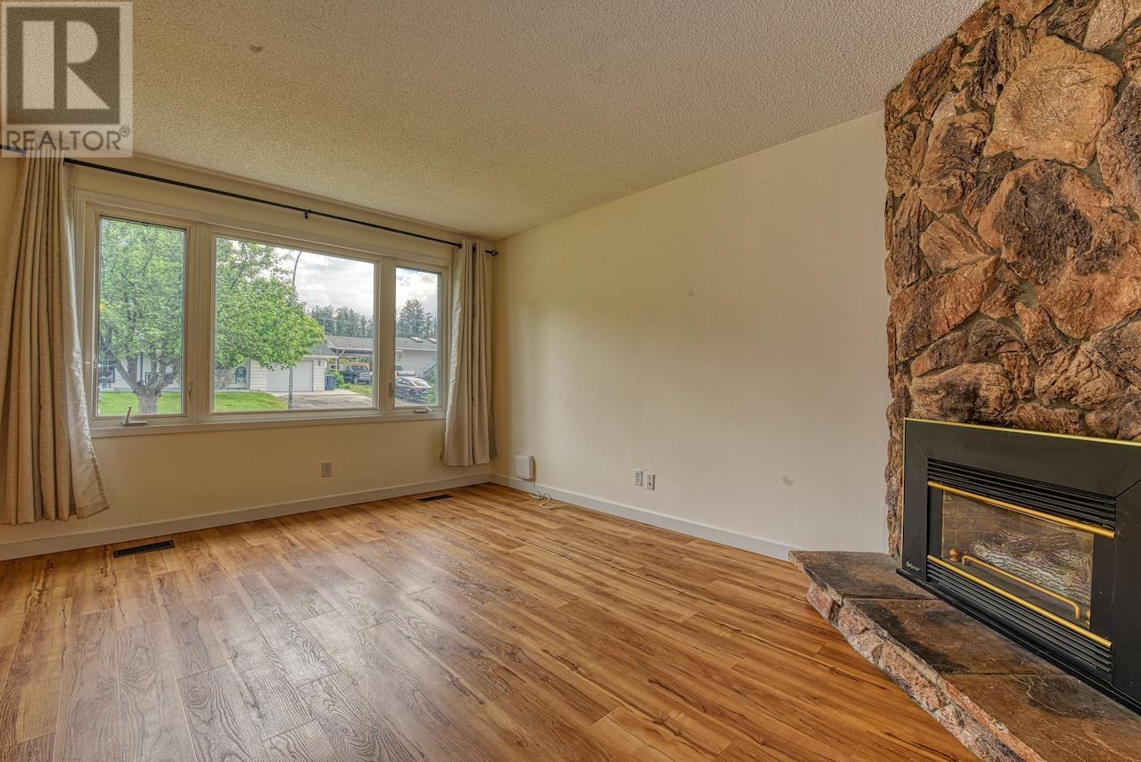 355 Smith Street, Williams Lake, British Columbia  V2G 4A2 - Photo 5 - R3012689