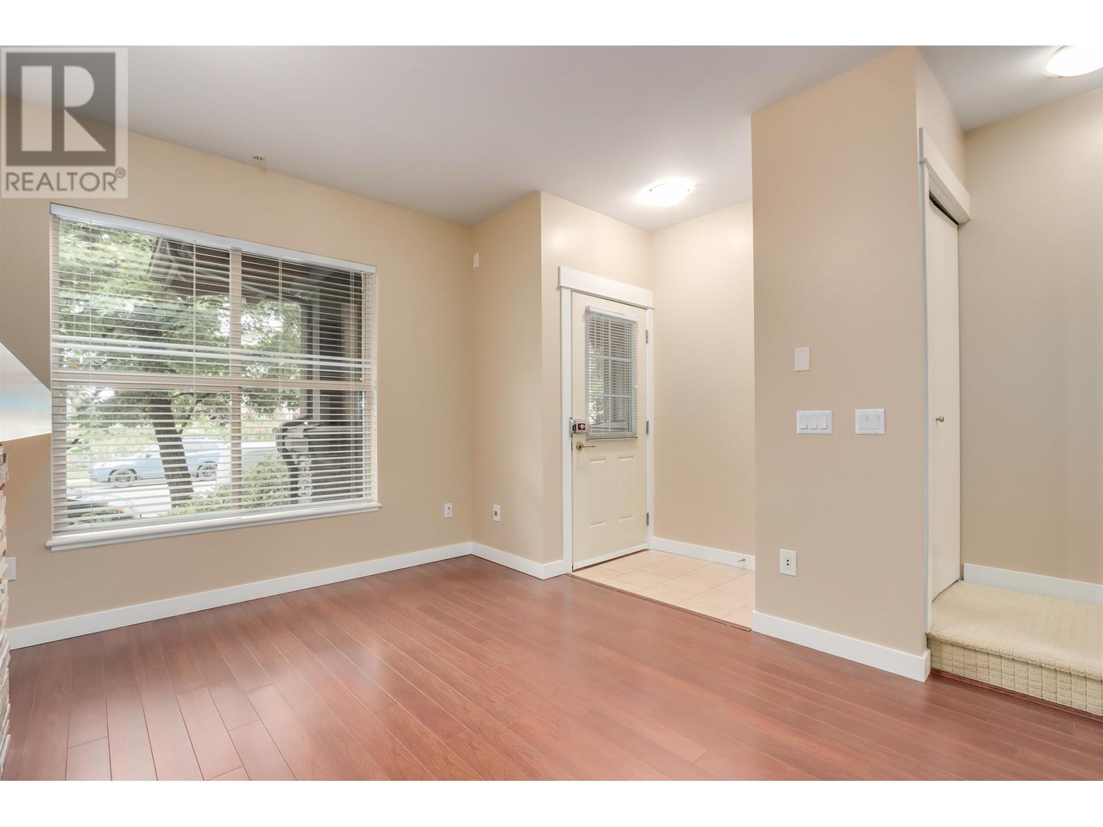 319 E 15 Street, North Vancouver, British Columbia  V7L 2R6 - Photo 14 - R2994402