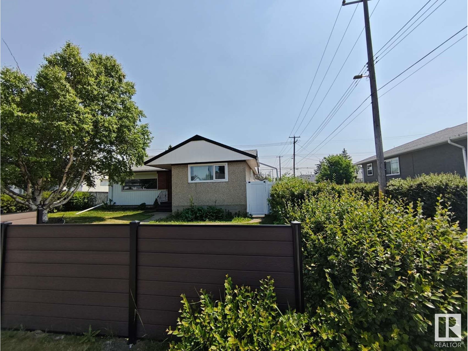 Property at 8023 70 AV NW image 4