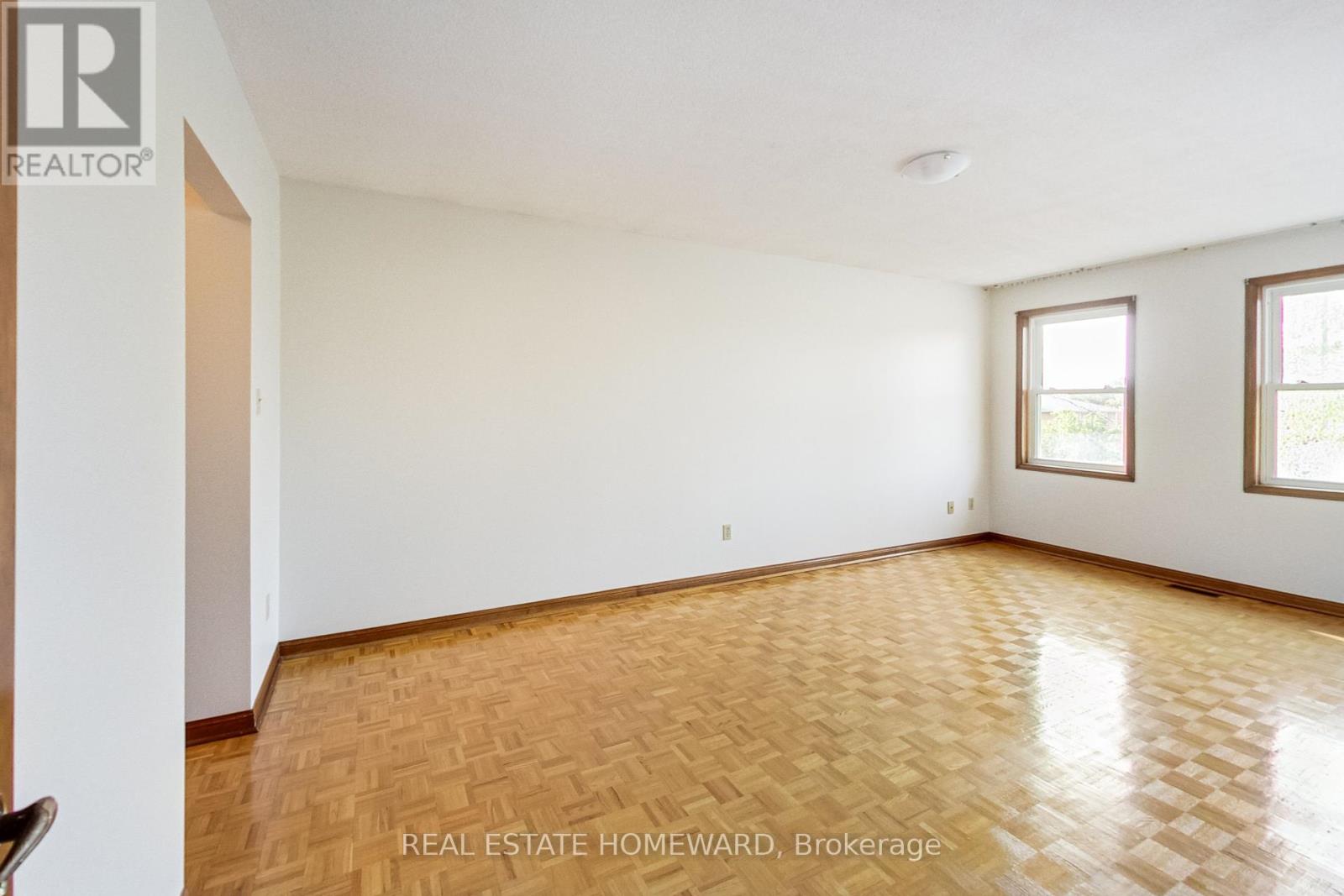 81a St Andrews Boulevard, Toronto, Ontario  M9R 1W4 - Photo 23 - W12205625
