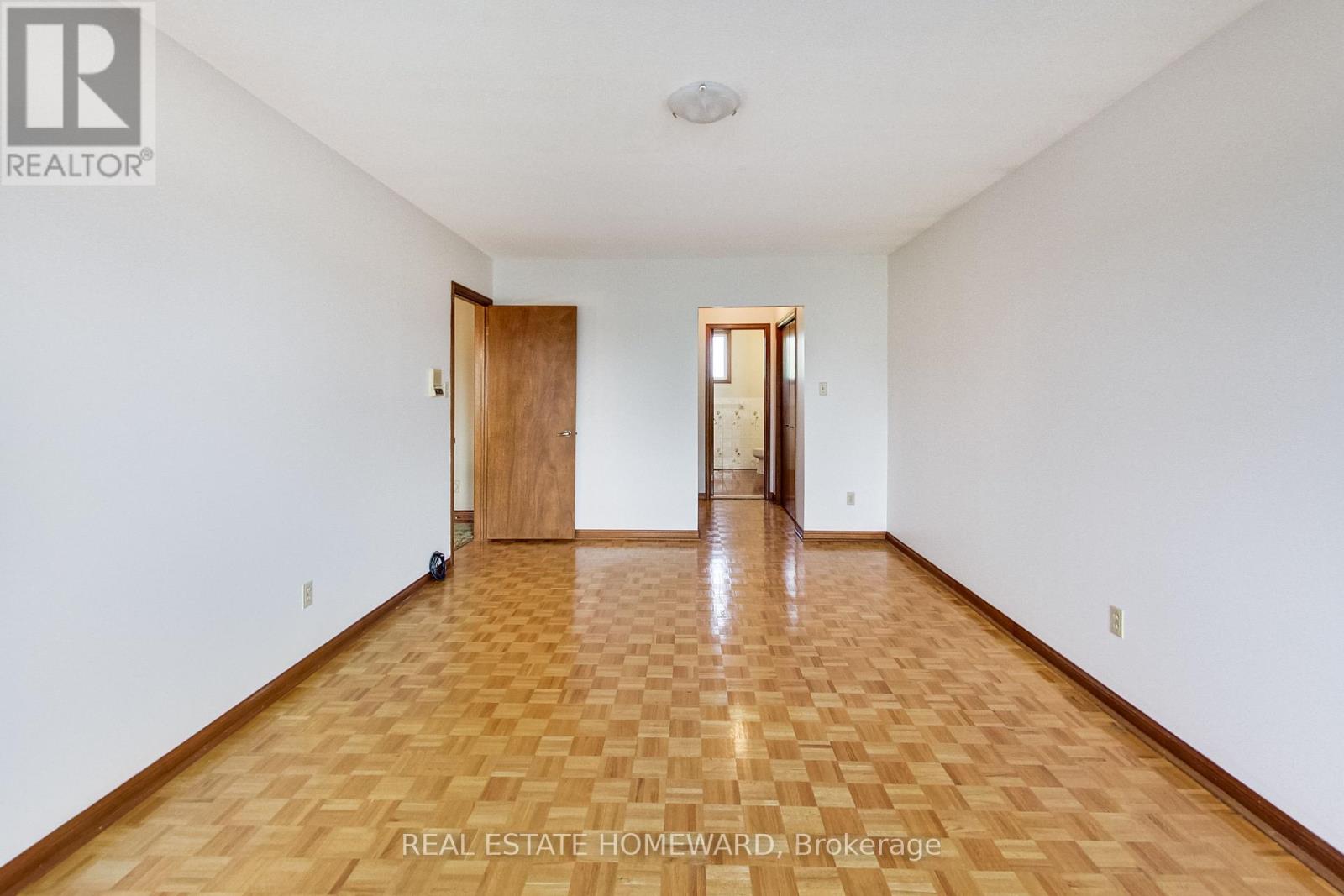 81a St Andrews Boulevard, Toronto, Ontario  M9R 1W4 - Photo 24 - W12205625